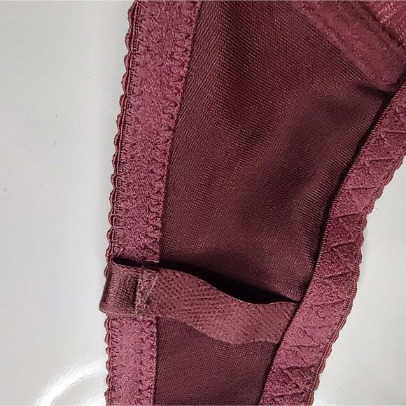 Rene Rofe NWOT Burgundy & Pink Lightly Lined Convertible Bra Size 36D - Picture 3 of 11